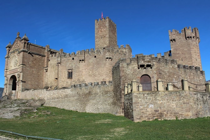 Descubre el Castillo de Javier